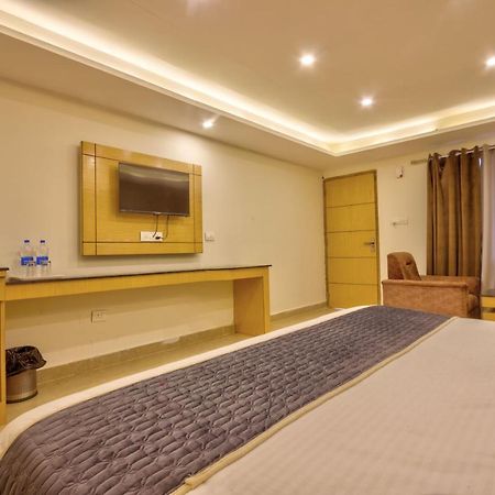 Shivalaya Retreat Hotel & Resort Manāli Buitenkant foto